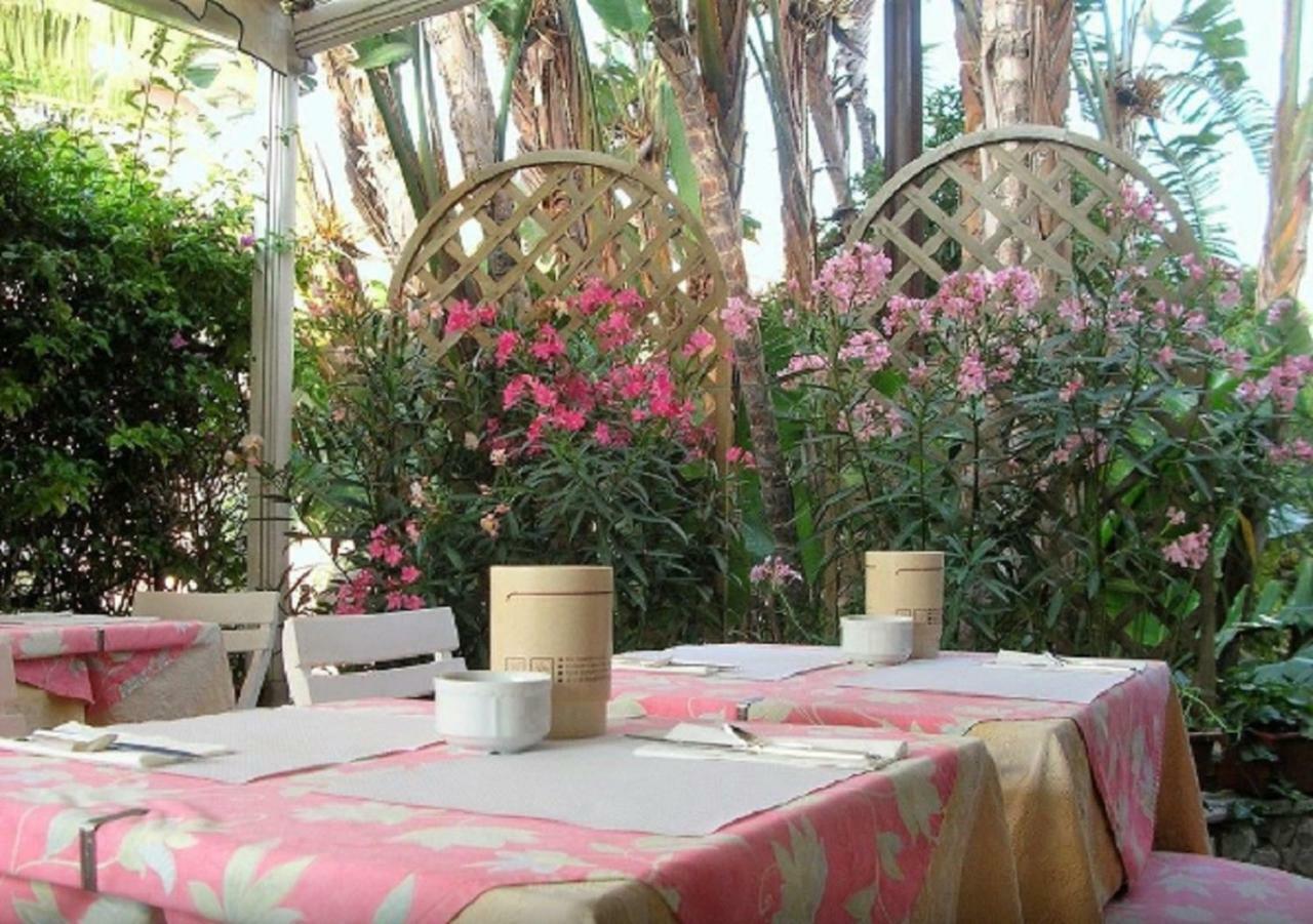 Hotel Della Punta Bordighera Exterior photo